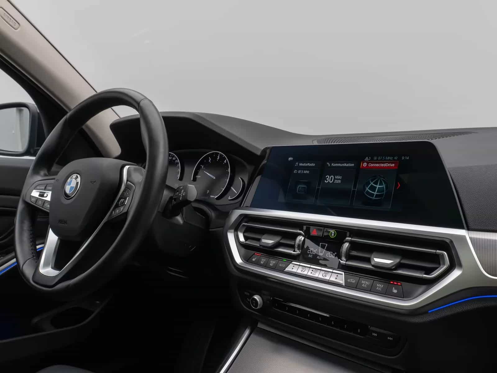 BMW 3 Series 03/2020-photo-38