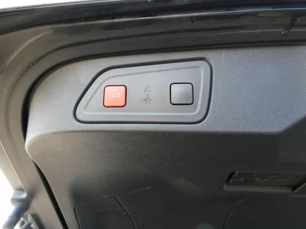 Citroën C5 Aircross Pure Tech 130 S&S EAT8 SHINE PACK 07/2022-photo-8