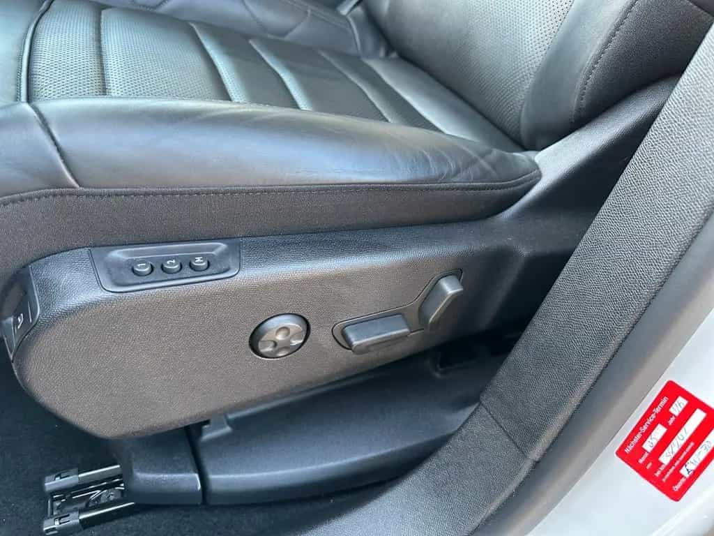 Citroën C5 Aircross Shine Pack mit AHK, Panorama, Sitzhg 01/2023-photo-9