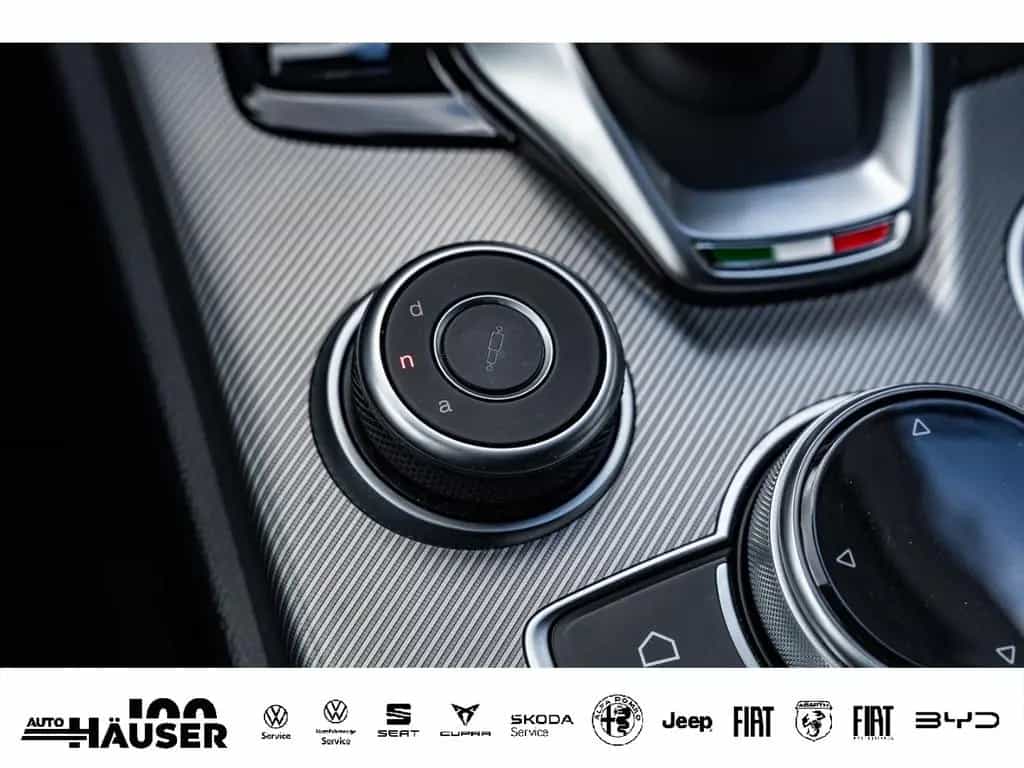 Alfa Romeo Stelvio Competizione 2.2 Diesel AT8 Q4 HARMAN-KA 04/2023-photo-28