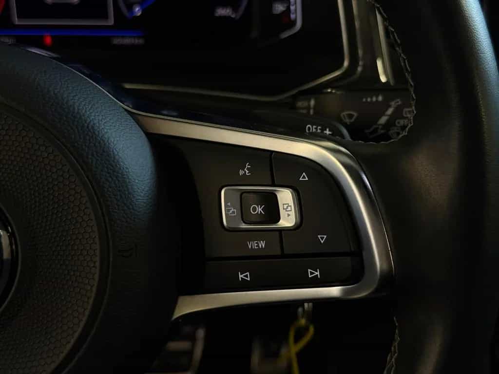 Volkswagen T-Roc R-Line Sport DSG ACC AID Navi LED Kamera 10/2021-photo-16