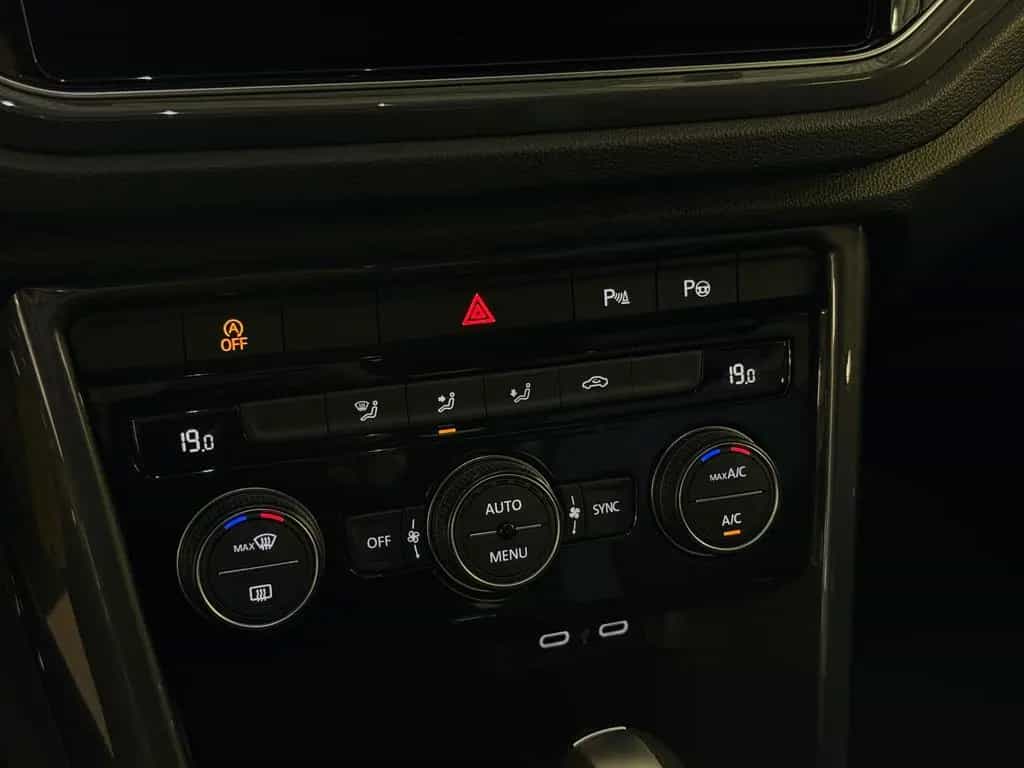 Volkswagen T-Roc R-Line Sport DSG ACC AID Navi LED Kamera 10/2021-photo-20