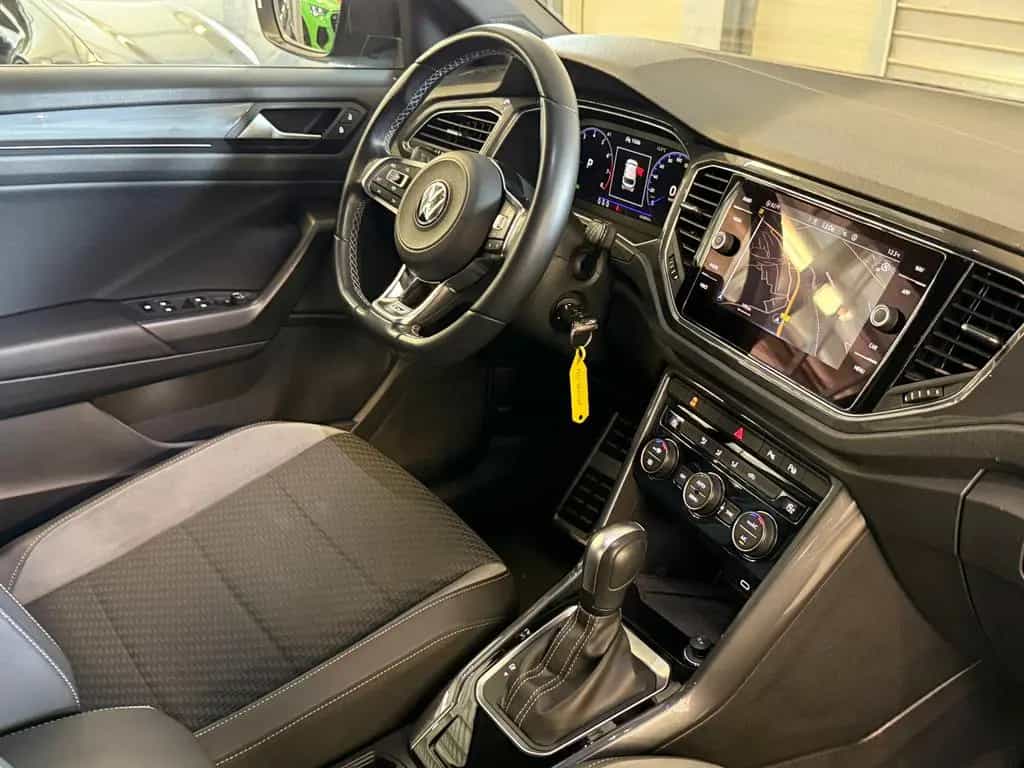 Volkswagen T-Roc R-Line Sport DSG ACC AID Navi LED Kamera 10/2021-photo-29