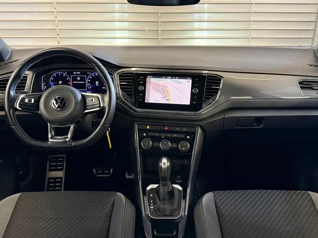 Volkswagen T-Roc R-Line Sport DSG ACC AID Navi LED Kamera 10/2021-photo-31