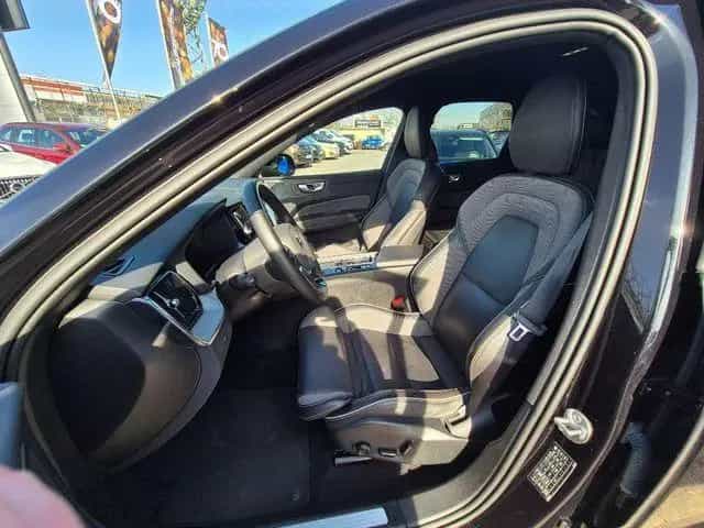 Volvo XC60 B4 D Plus Dark+HarmanKardon+Fahrerassist. 05/2023-photo-6