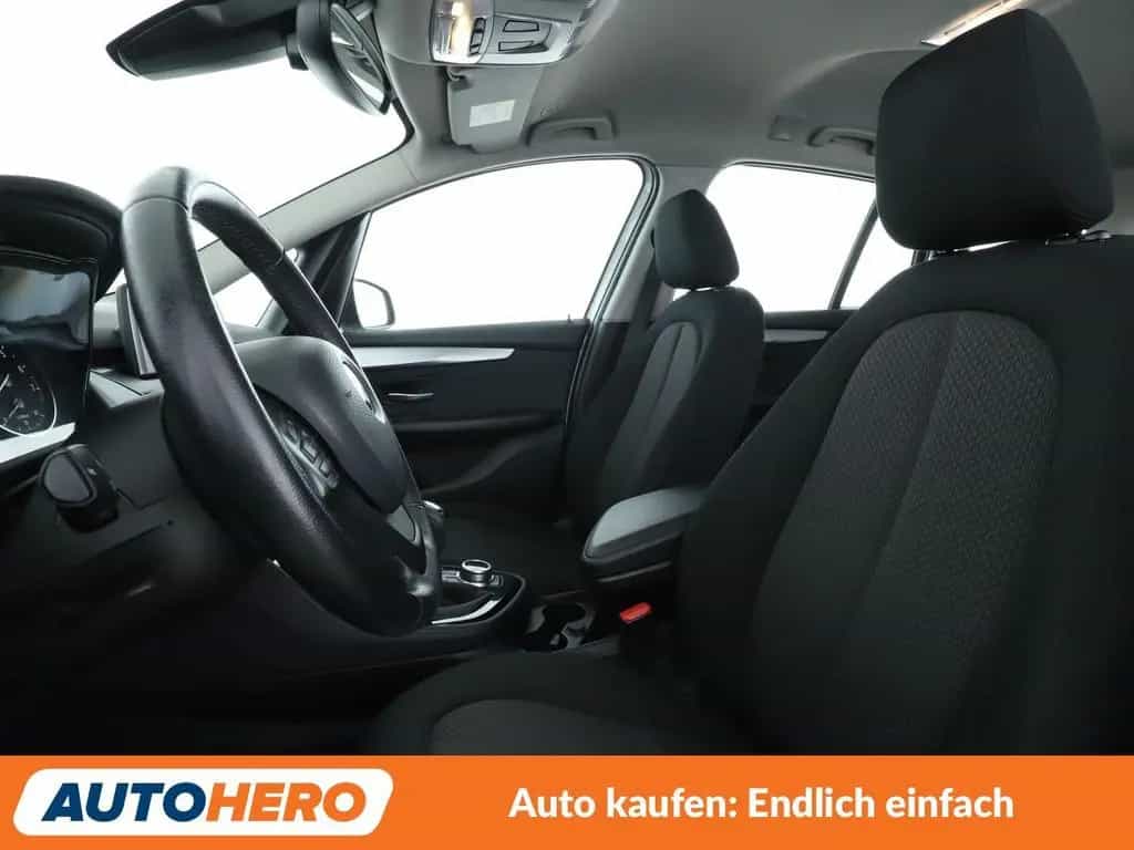 BMW 216 Gran Tourer 2er 216i Gran Tourer Advantage*NAVI*TEMPO*LED* 07/2017-photo-9