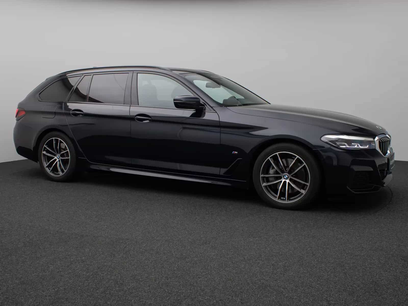 BMW 5 Series 530 d M Sport Laser*Pano*HUD*ACC*360*HiFi*Drive+ 03/2023-photo-3