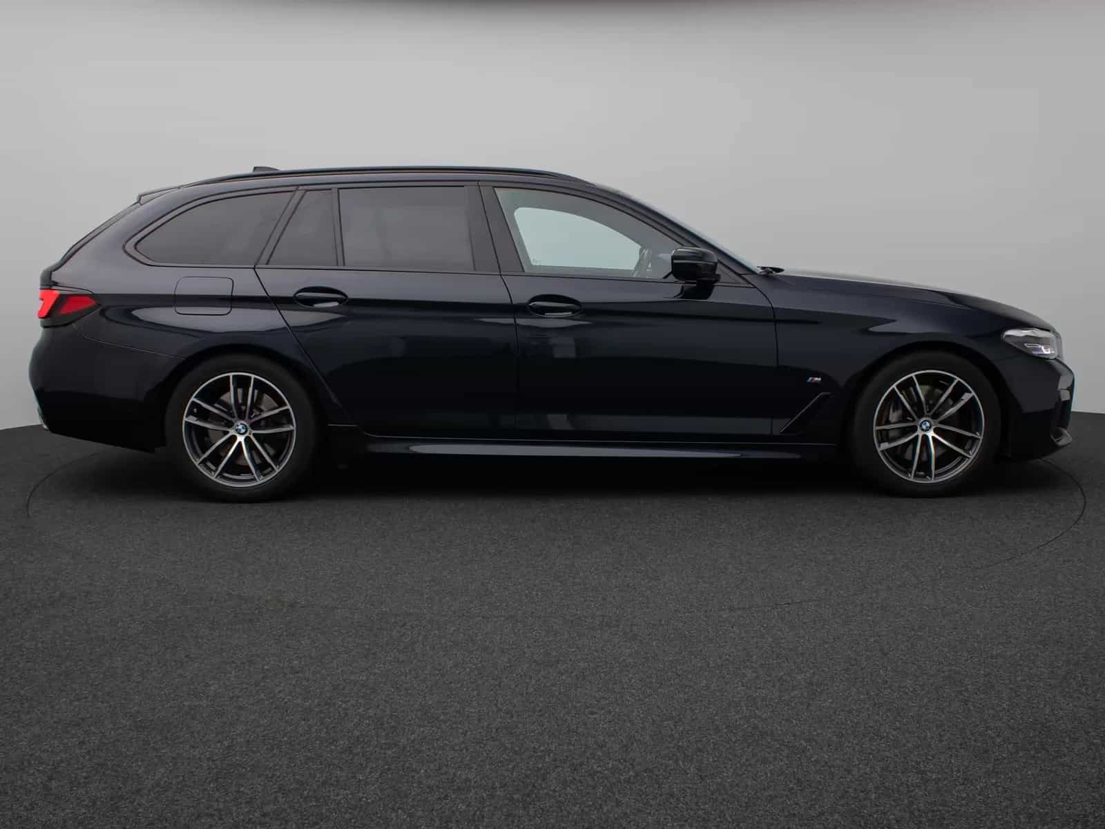 BMW 5 Series 530 d M Sport Laser*Pano*HUD*ACC*360*HiFi*Drive+ 03/2023-photo-4