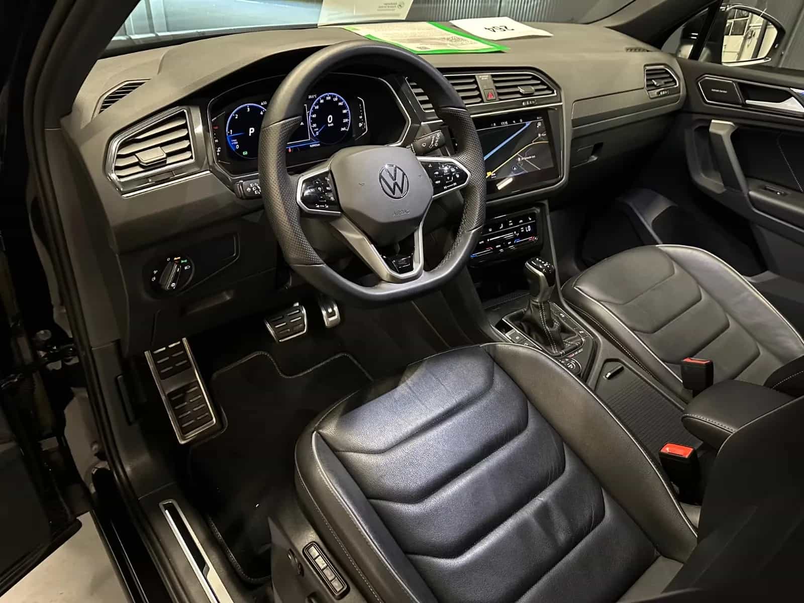 Volkswagen Tiguan Allspace 06/2021-photo-16