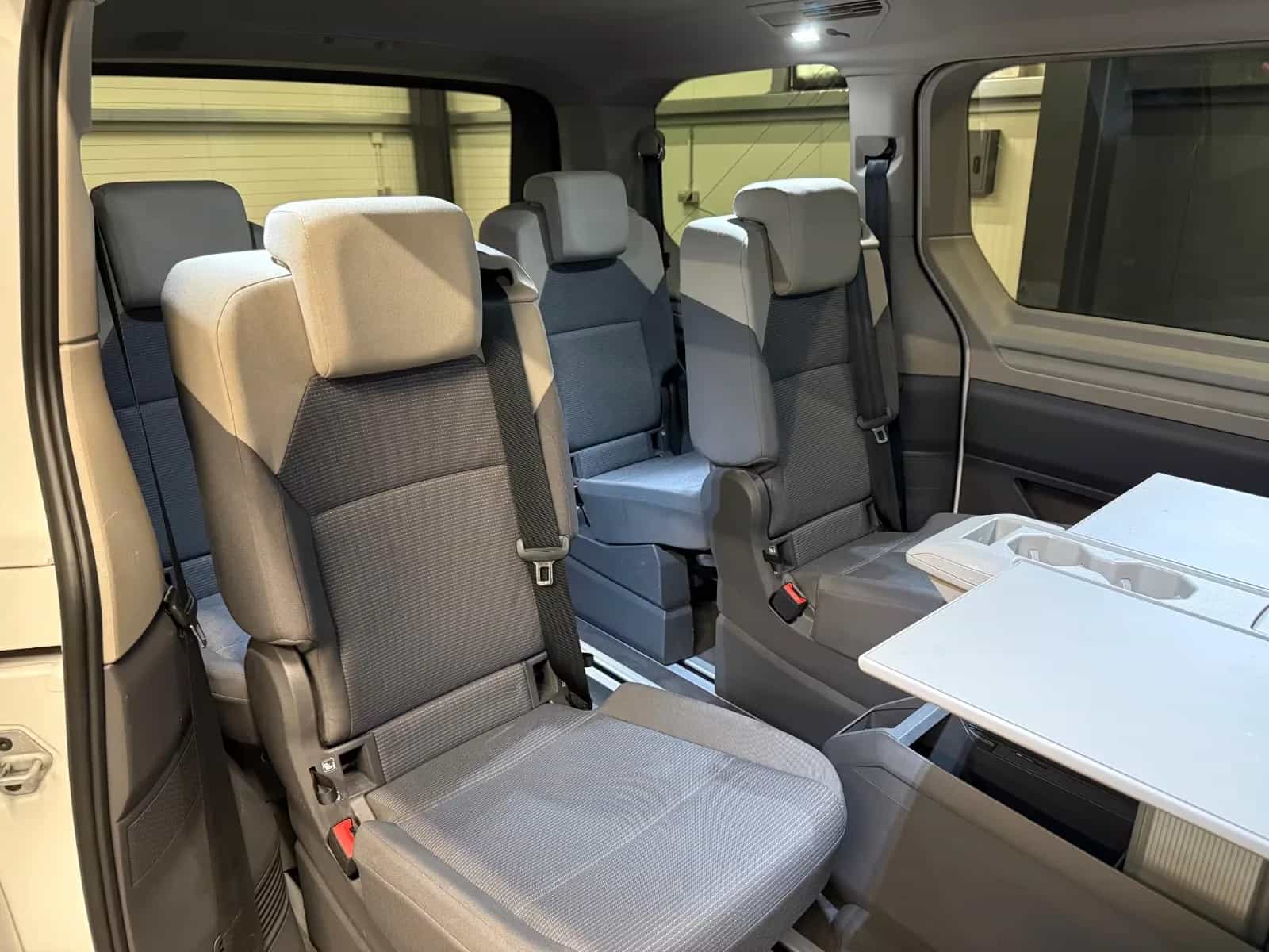 Volkswagen Transporter Multivan 11/2022-photo-11
