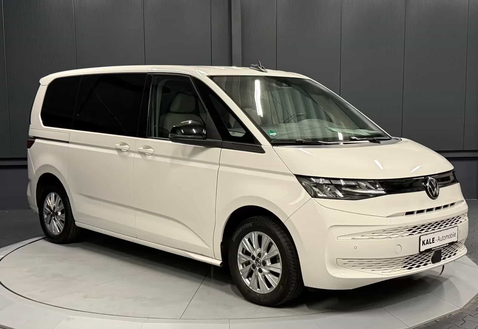 Volkswagen Transporter Multivan 11/2022-photo-8