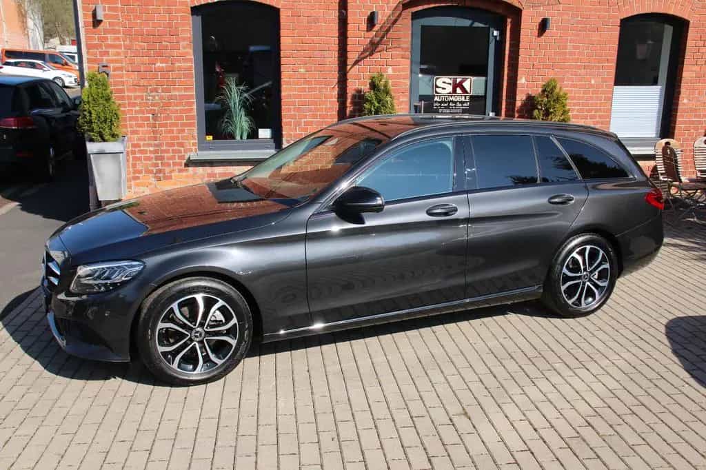 Mercedes-Benz C-Class 200 d Avantgarde LED&Navi&Leder&Kamera 11/2019-photo-1