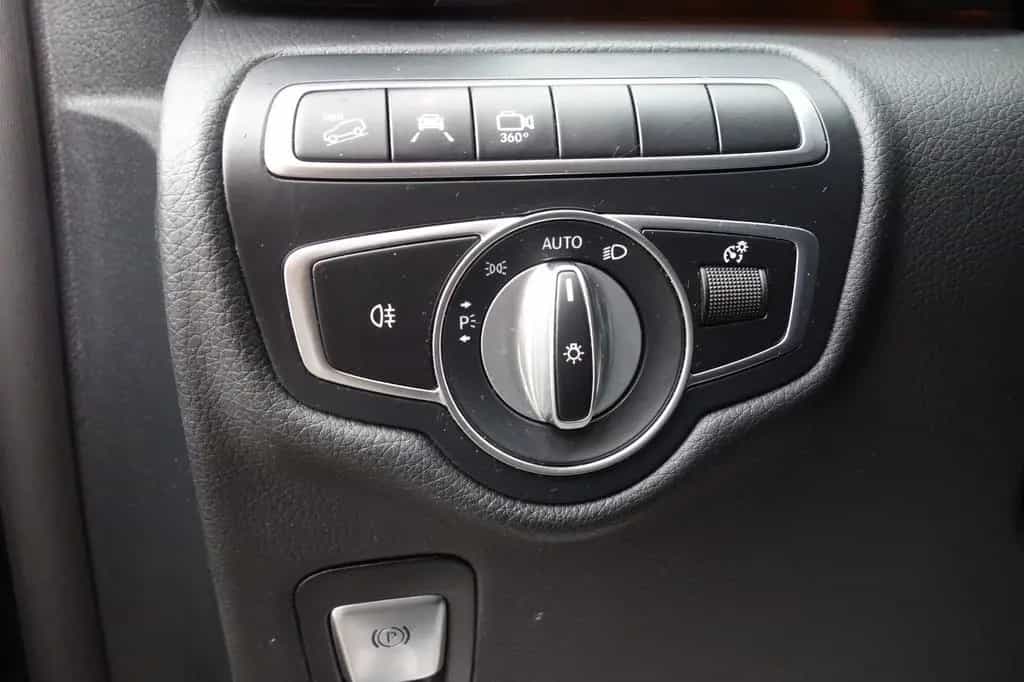 Mercedes-Benz V-Class d 4MAT LANG AVANTG 3eTÜR/DISTRONIC/BURM/36 09/2020-photo-31