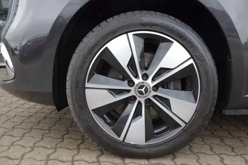 Mercedes-Benz V-Class d 4MAT LANG AVANTG 3eTÜR/DISTRONIC/BURM/36 09/2020-photo-34
