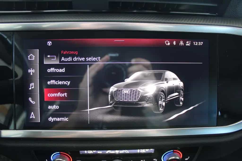 Audi Q3 Sportback 35 TFSI S tronic*NAVI*LED*VIRT* 10/2021-photo-16