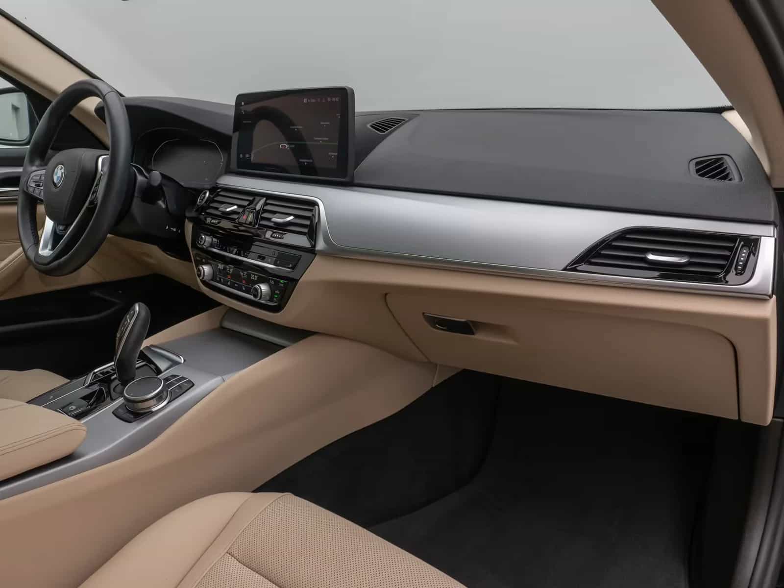 BMW 5 Series 12/2021-photo-22