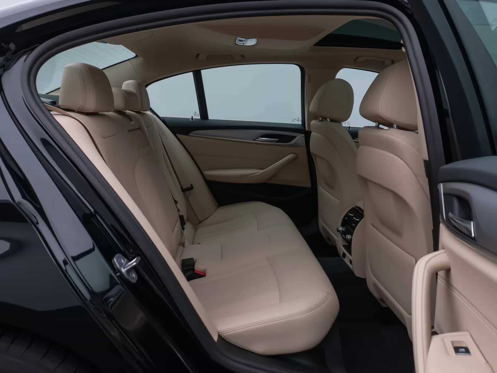 BMW 5 Series 12/2021-photo-25