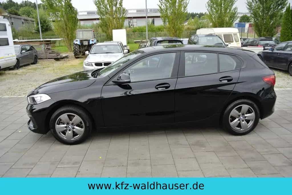 BMW 1 Series 118 i PDC Sitzheizung.... 12/2020-photo-3