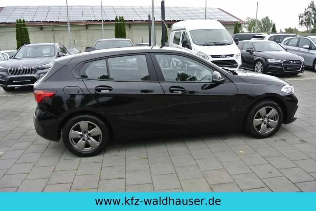 BMW 1 Series 118 i PDC Sitzheizung.... 12/2020-photo-4