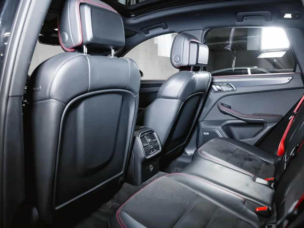 Porsche Macan GTS BOSE Servolenkung Plus 07/2022-photo-23