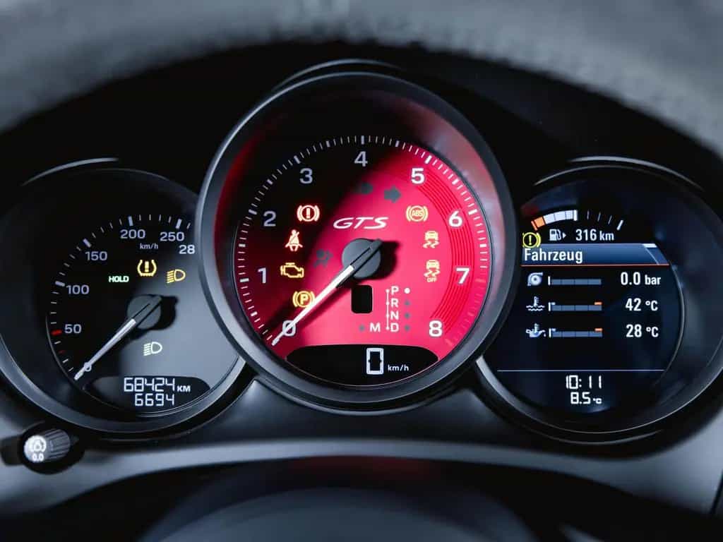 Porsche Macan GTS BOSE Servolenkung Plus 07/2022-photo-31