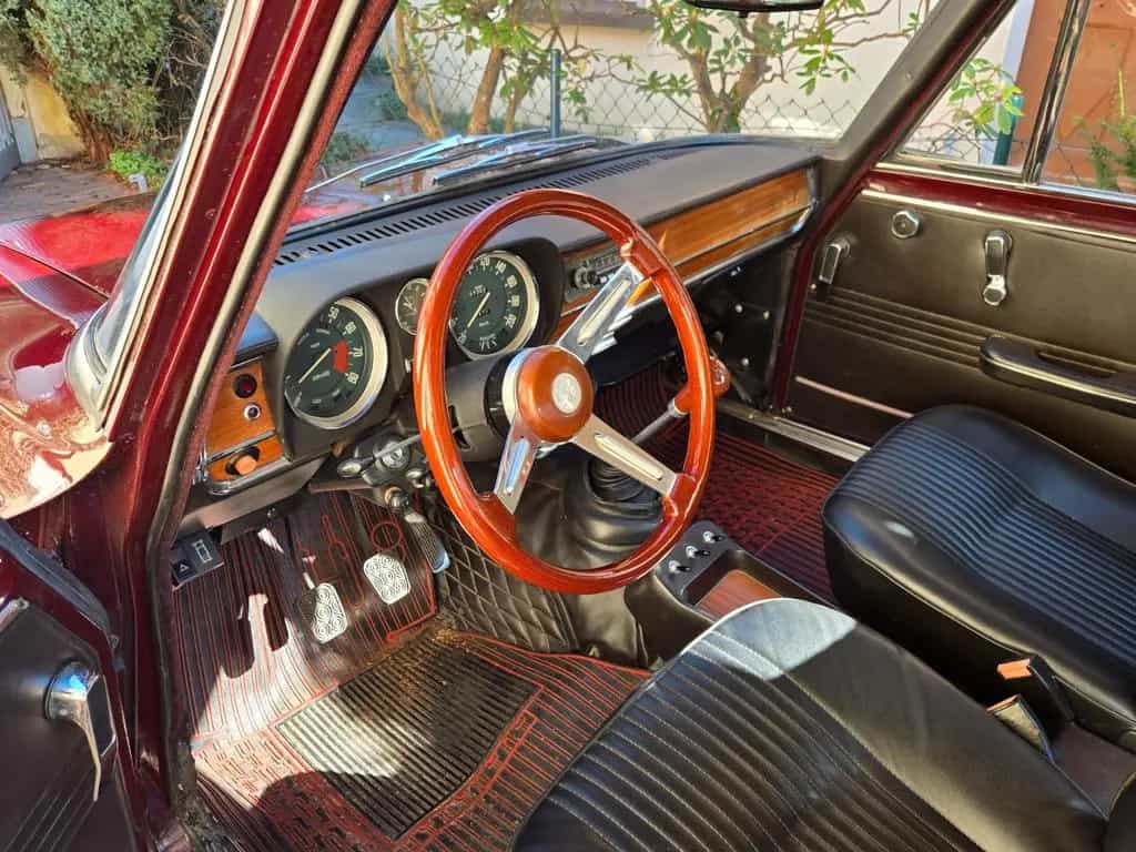 Alfa Romeo Giulia 1,6 06/1972-photo-4