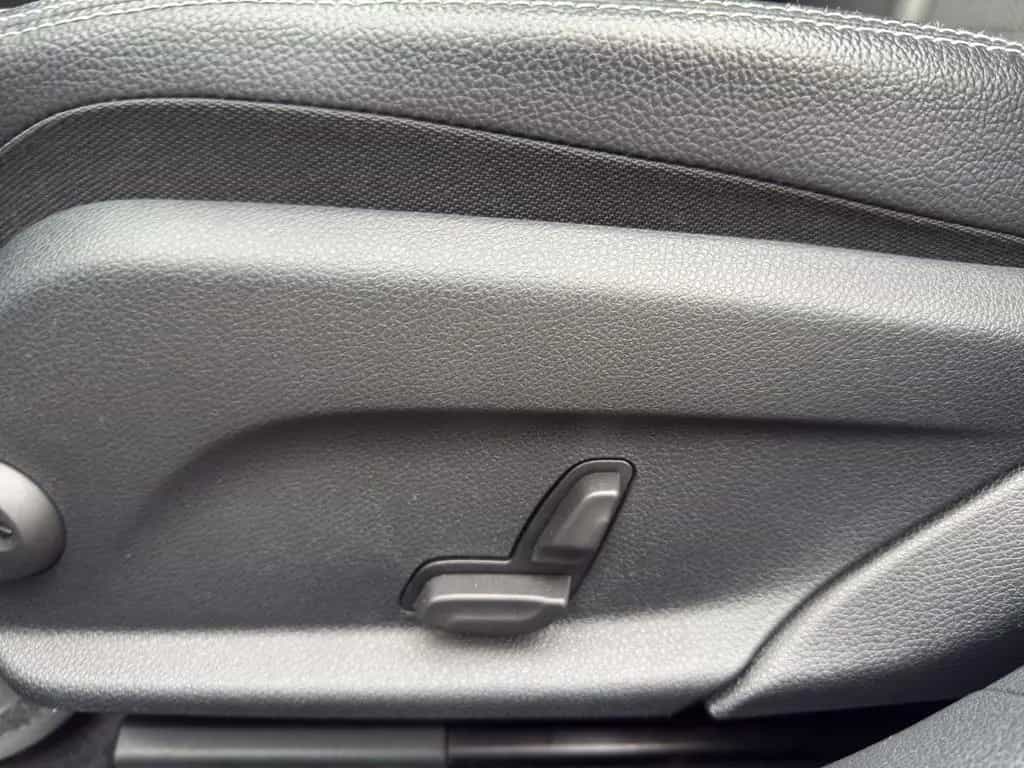 Mercedes-Benz C-Class 400 T 4Matic*PANO*LED*KAM*CARPLAY* 06/2019-photo-19
