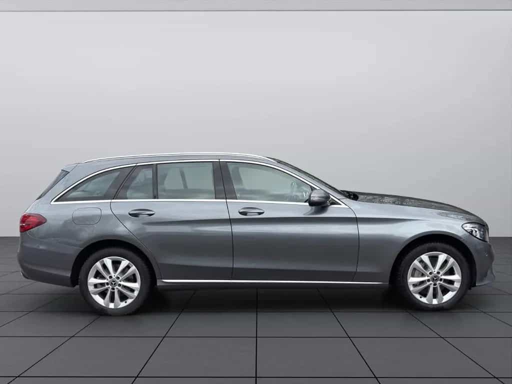 Mercedes-Benz C-Class 400 T 4Matic*PANO*LED*KAM*CARPLAY* 06/2019-photo-5