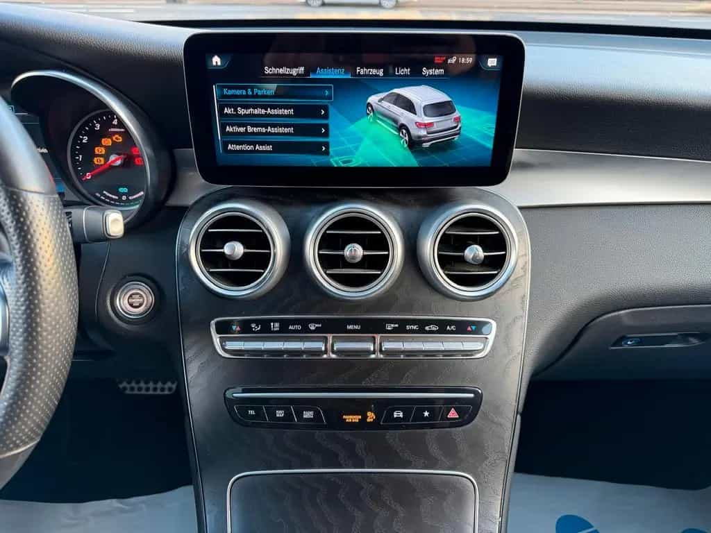 Mercedes-Benz GLC-Class 200 4Matic AMG/MBUX/MULTIBEAM/KAMERA/1HAND 10/2019-photo-17