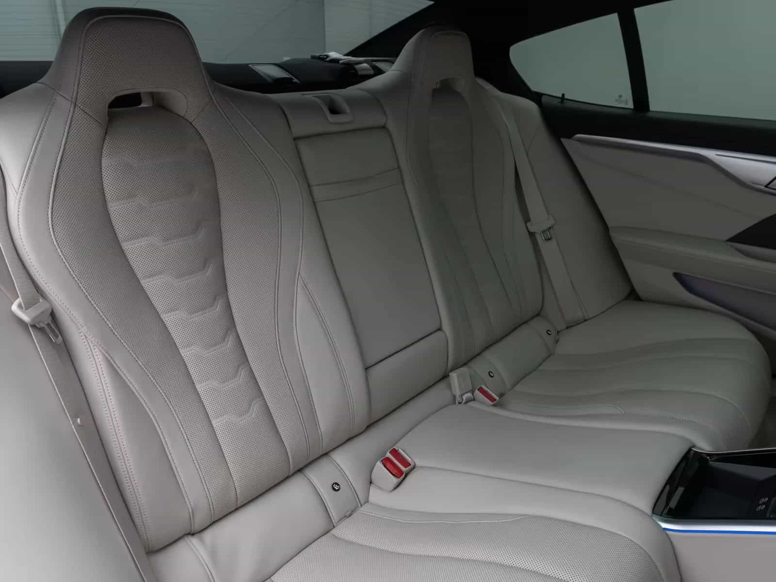 BMW M850 04/2021-photo-27
