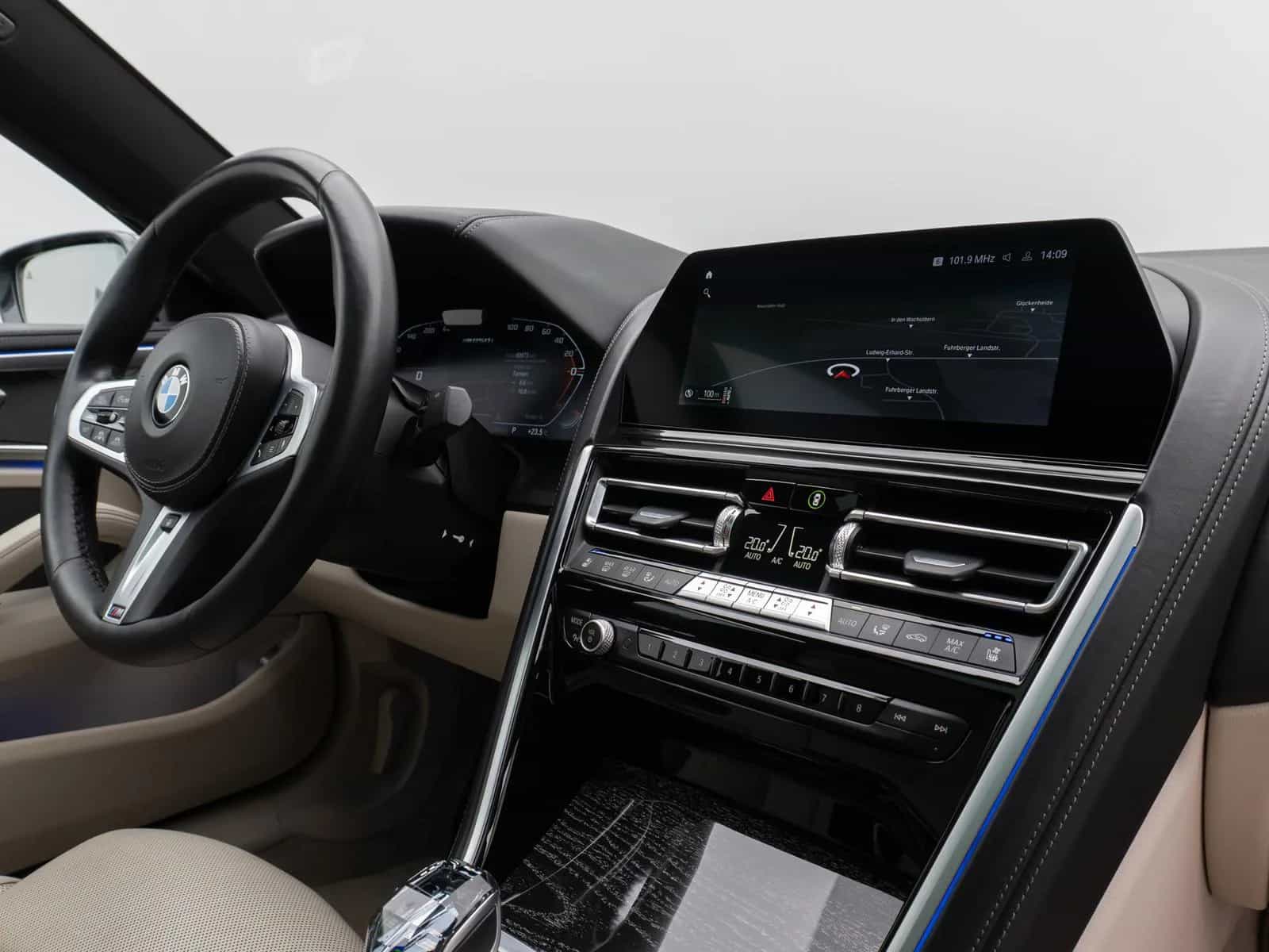 BMW M850 04/2021-photo-35