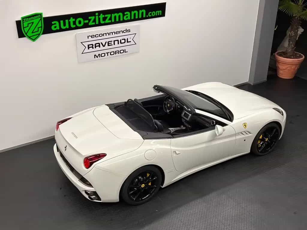 Ferrari California 4.3 V8 *KERAMIK*LEDER*NAVI*BI-XENON* 02/2012-photo-11