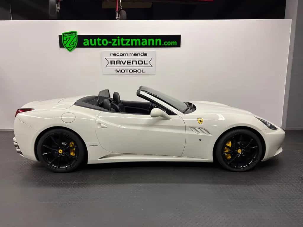 Ferrari California 4.3 V8 *KERAMIK*LEDER*NAVI*BI-XENON* 02/2012-photo-3