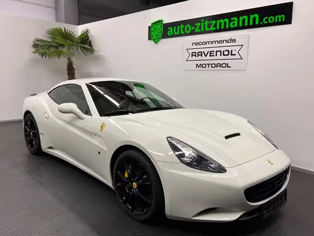 Ferrari California 4.3 V8 *KERAMIK*LEDER*NAVI*BI-XENON* 02/2012-photo-4