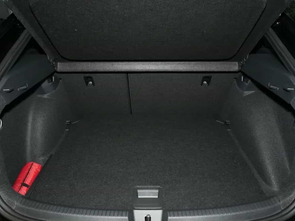 Volkswagen Taigo 1.5 TSI DSG Energy 5-J-GAR NAVI APP-CONNEC null-photo-10