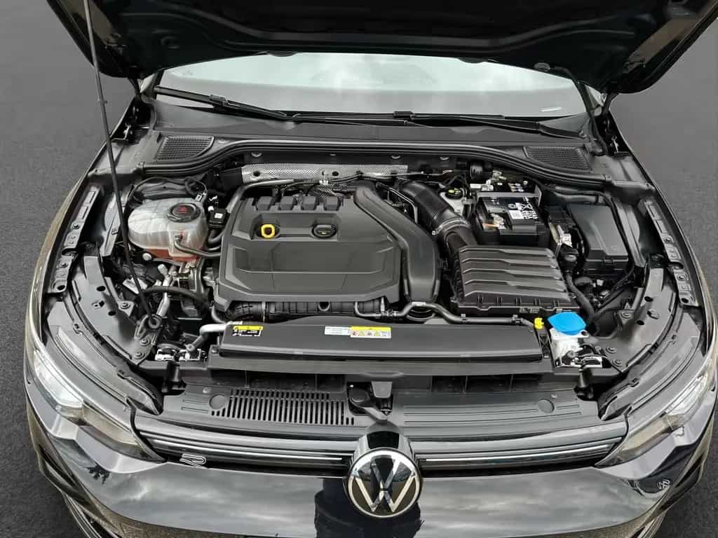 Volkswagen Golf 8 Var. 1.5 eTSI DSG R-Line LED KAM NAV 02/2024-photo-24
