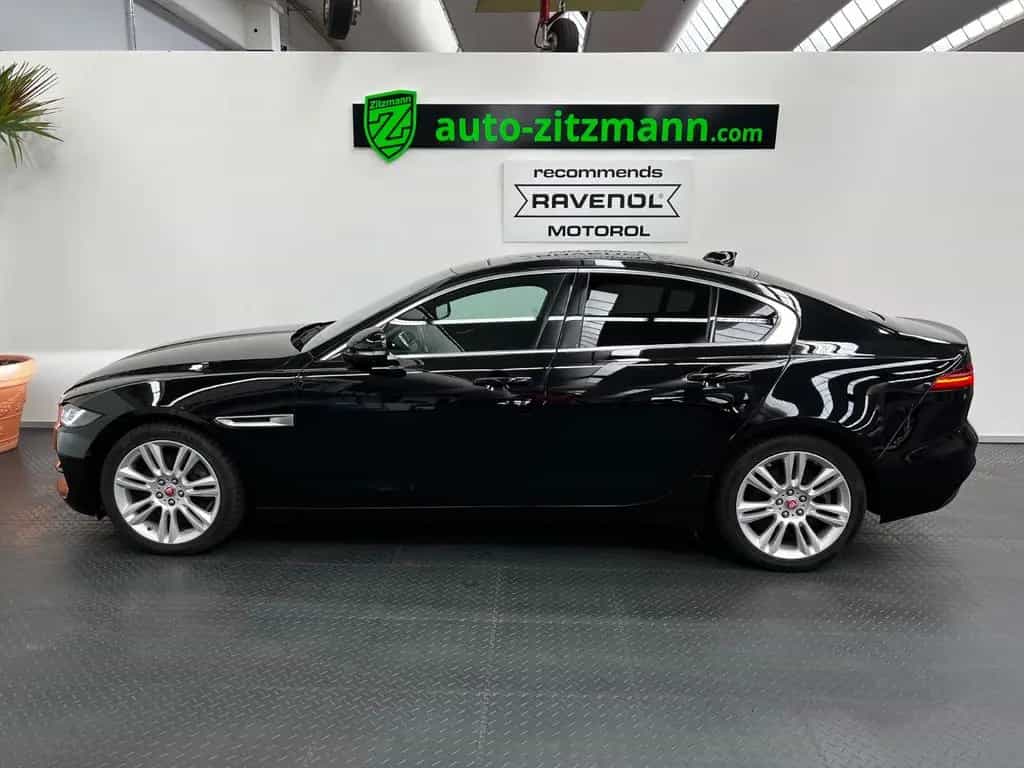 Jaguar XE S  AWD 4x4 *LEDER*PANO*LED*NAVI*ACC*360°CAM* 03/2021-photo-2