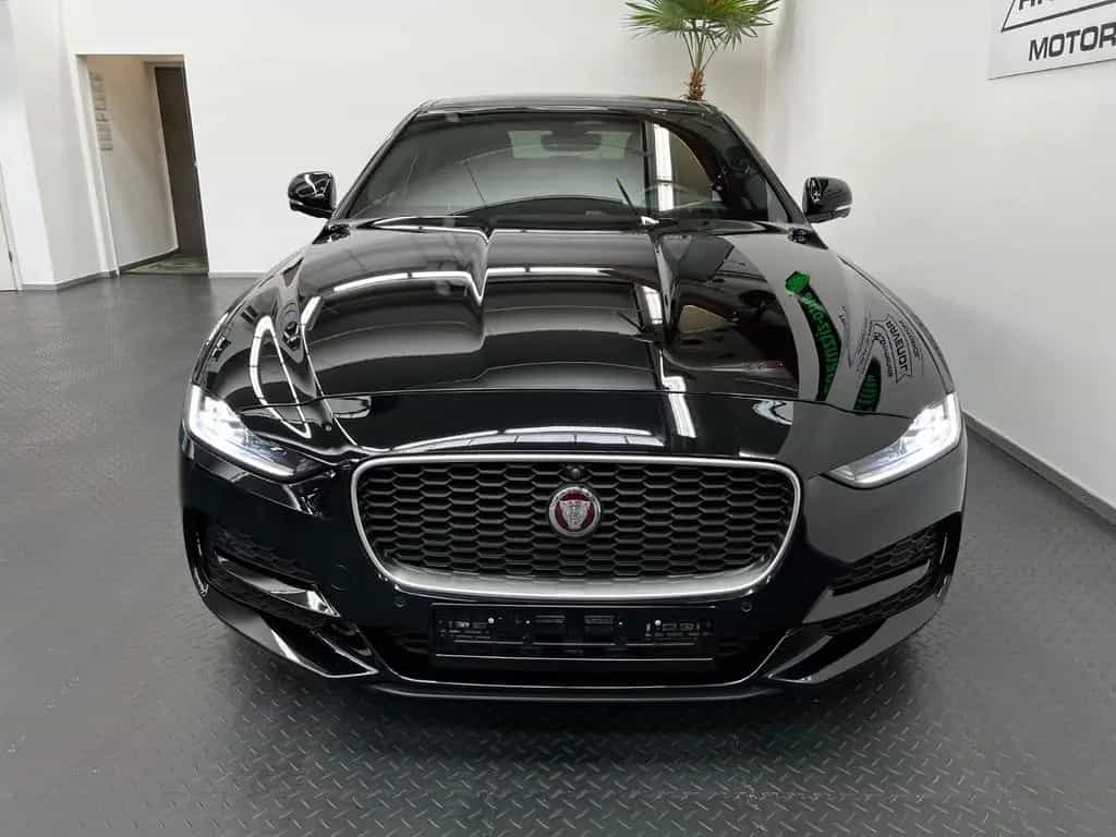 Jaguar XE S  AWD 4x4 *LEDER*PANO*LED*NAVI*ACC*360°CAM* 03/2021-photo-6