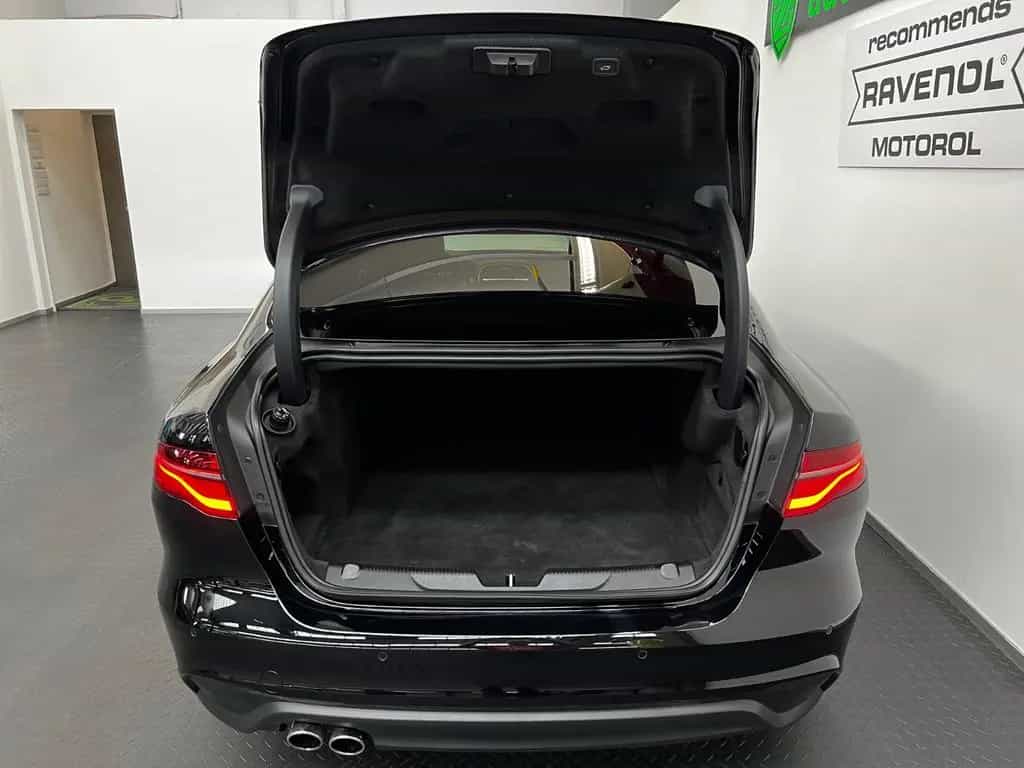 Jaguar XE S  AWD 4x4 *LEDER*PANO*LED*NAVI*ACC*360°CAM* 03/2021-photo-8