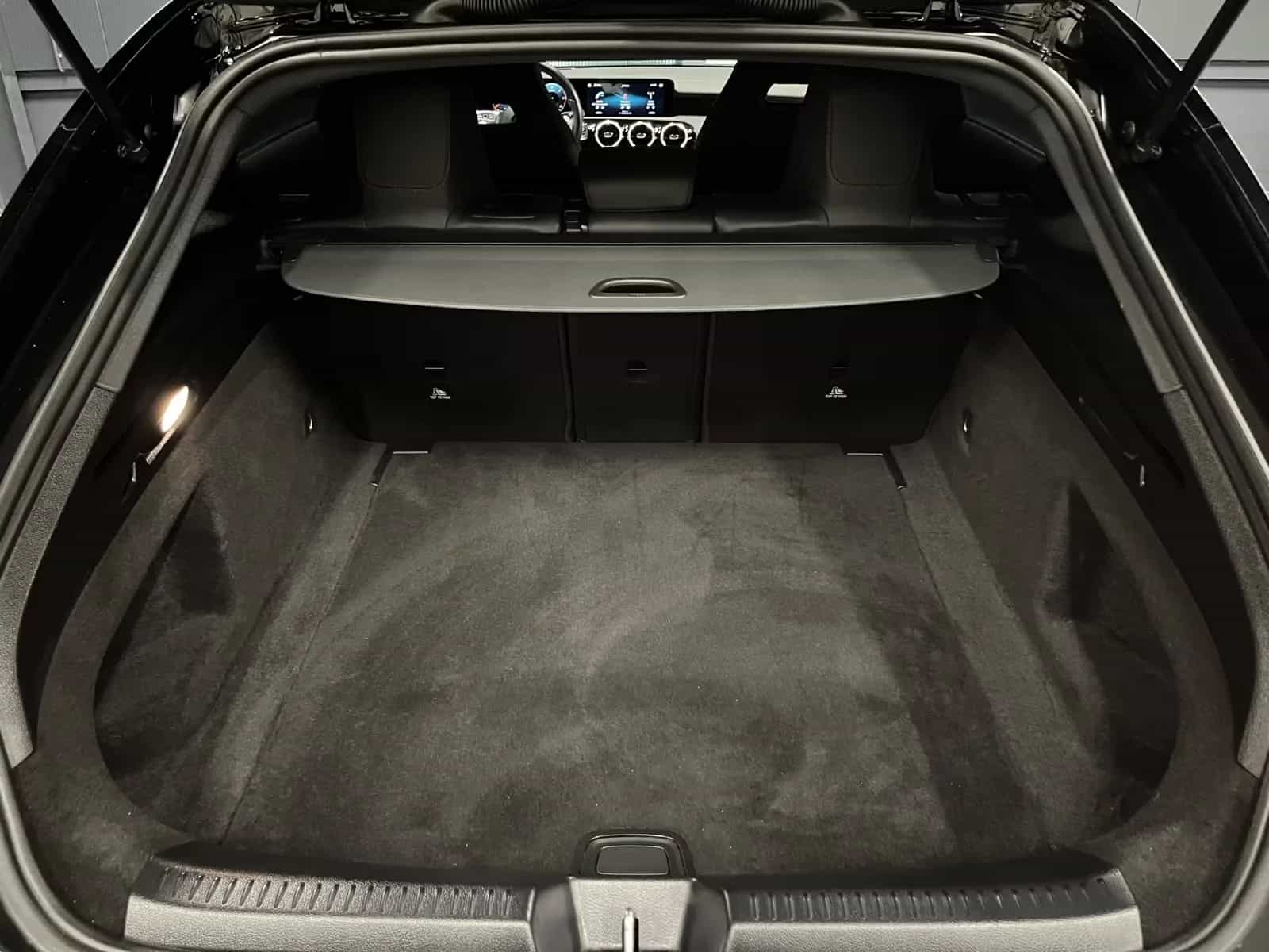 Mercedes-Benz CLA-Class 220 Shooting Brake 01/2022-photo-13
