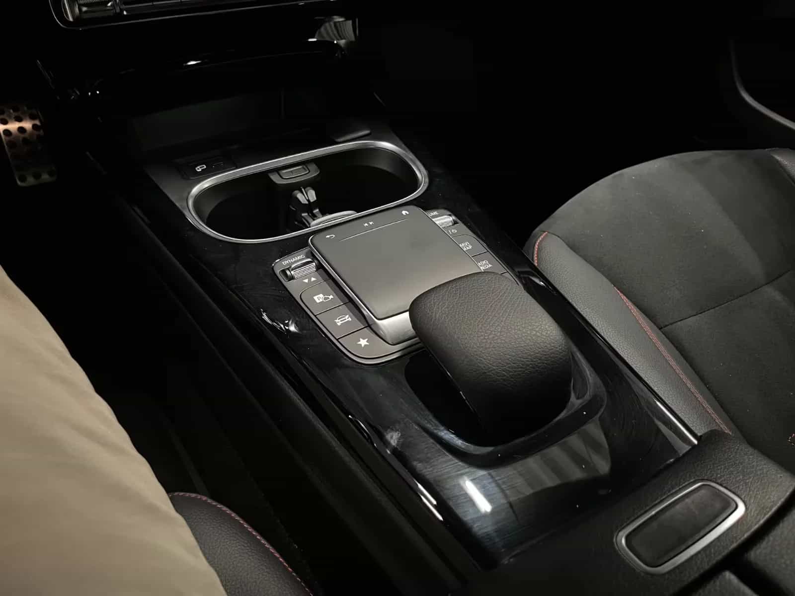Mercedes-Benz CLA-Class 220 Shooting Brake 01/2022-photo-24