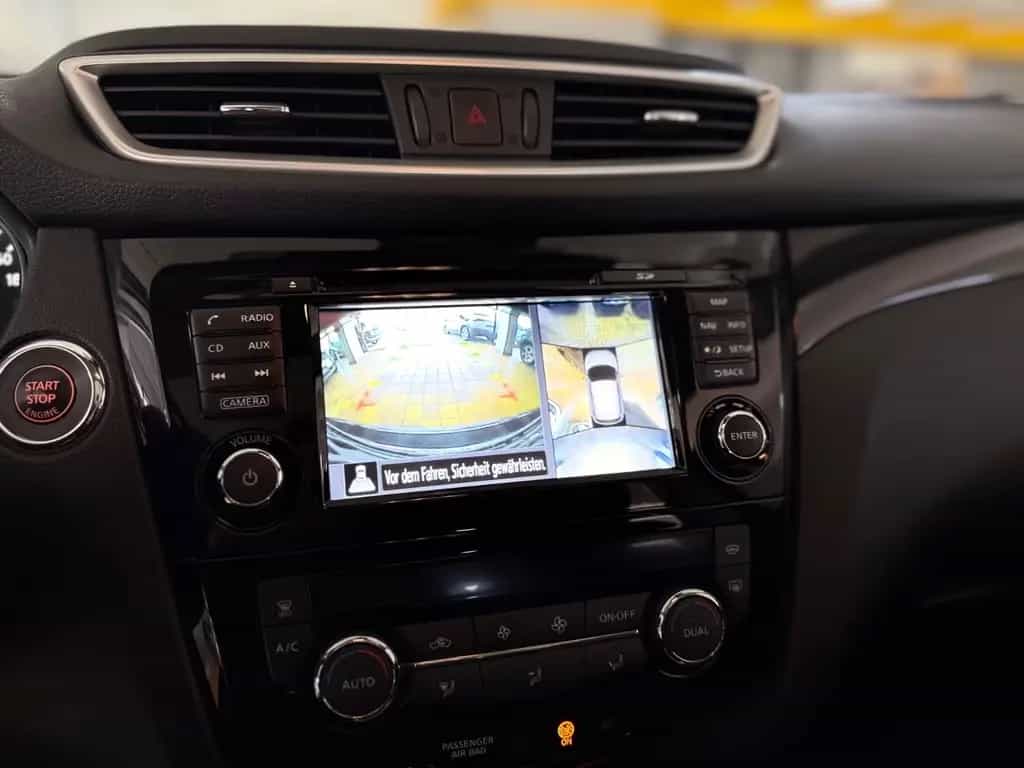 Nissan Qashqai N-Connecta/NAVI/PANO/360°/SHZ/ALU/SPUR/ 09/2016-photo-16