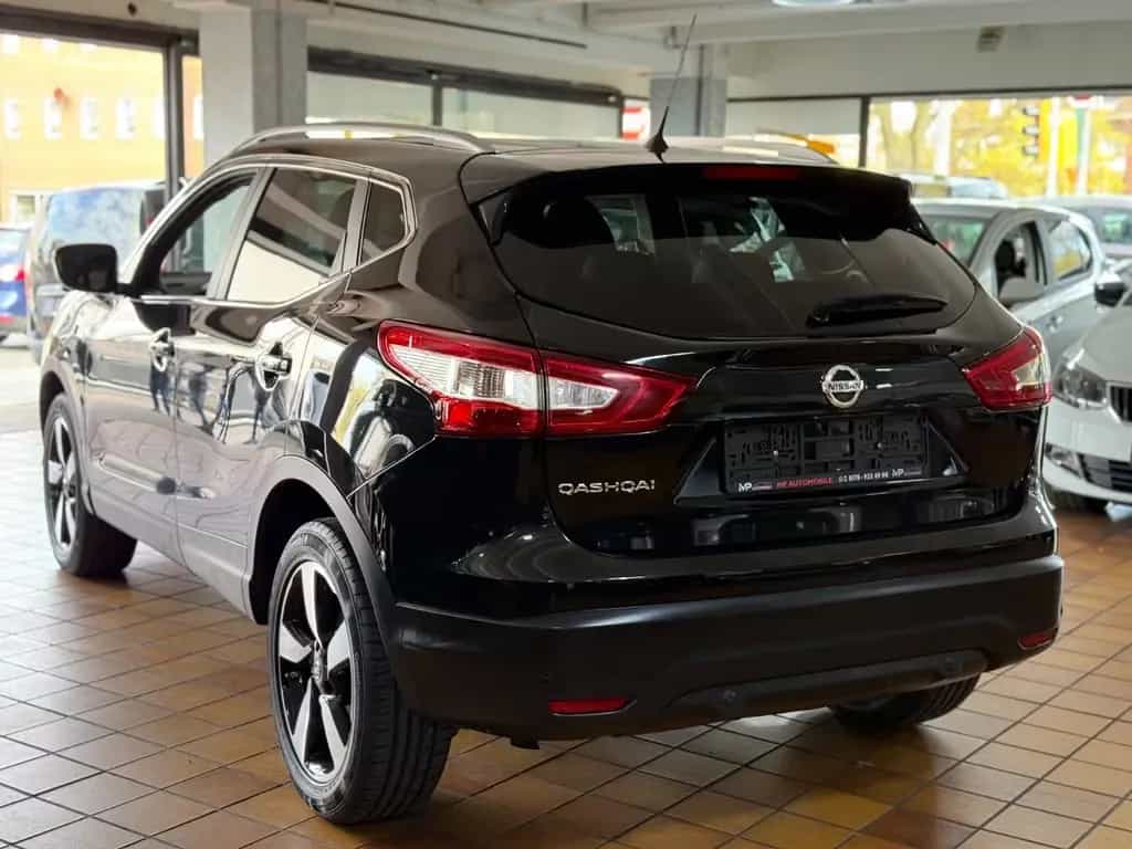 Nissan Qashqai N-Connecta/NAVI/PANO/360°/SHZ/ALU/SPUR/ 09/2016-photo-3
