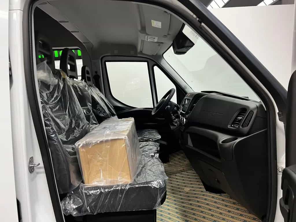 Iveco Daily 35S14 CRV DoKa 7-Sitzer / Kasten NEW MODEL 01/2026-photo-14