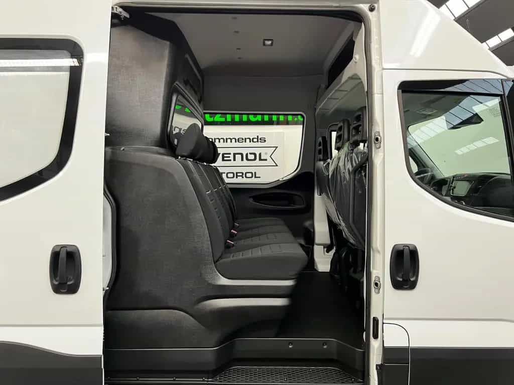 Iveco Daily 35S14 CRV DoKa 7-Sitzer / Kasten NEW MODEL 01/2026-photo-18
