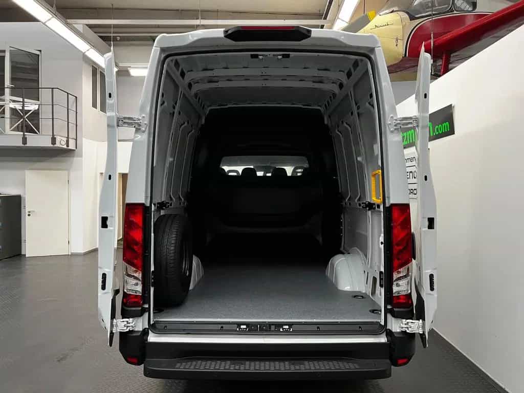 Iveco Daily 35S14 CRV DoKa 7-Sitzer / Kasten NEW MODEL 01/2026-photo-6