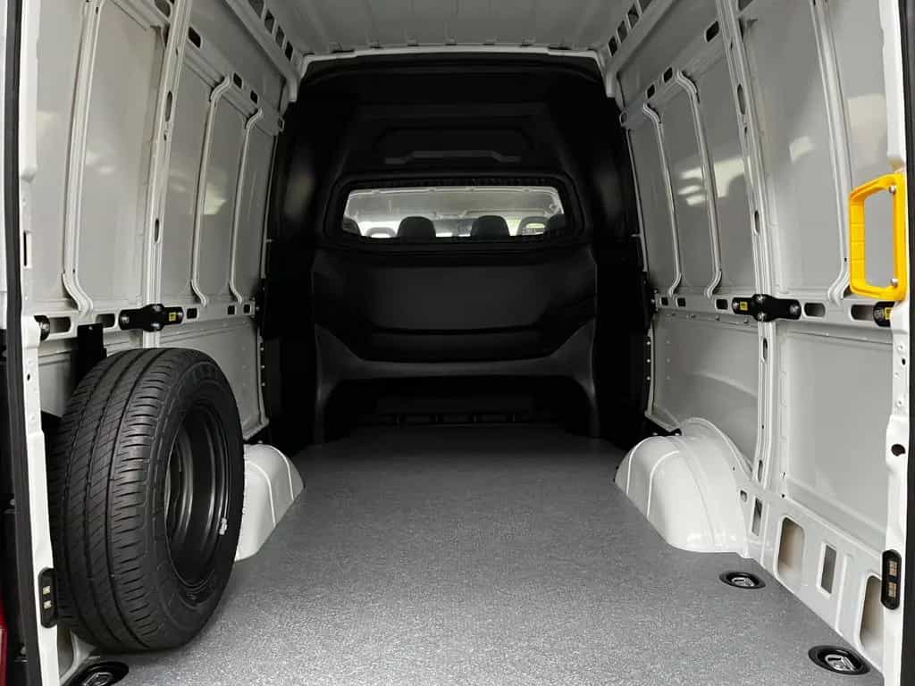 Iveco Daily 35S14 CRV DoKa 7-Sitzer / Kasten NEW MODEL 01/2026-photo-7