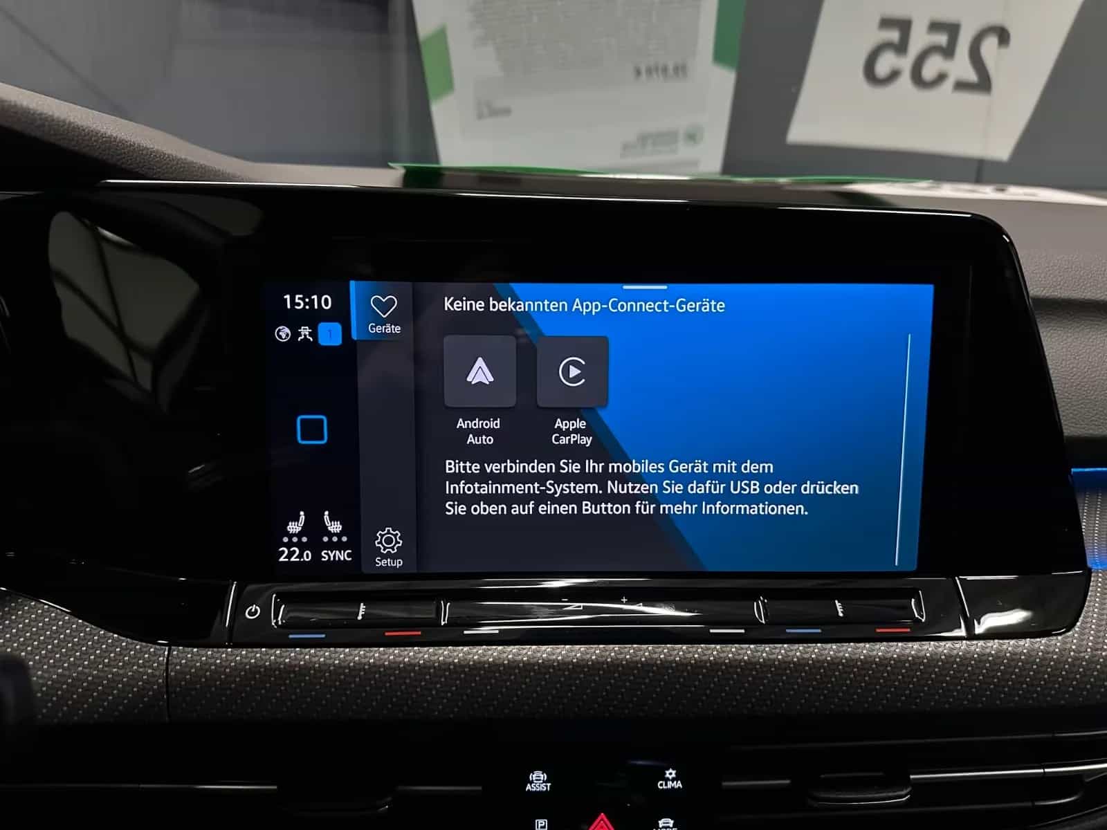 Volkswagen Golf 09/2023-photo-24