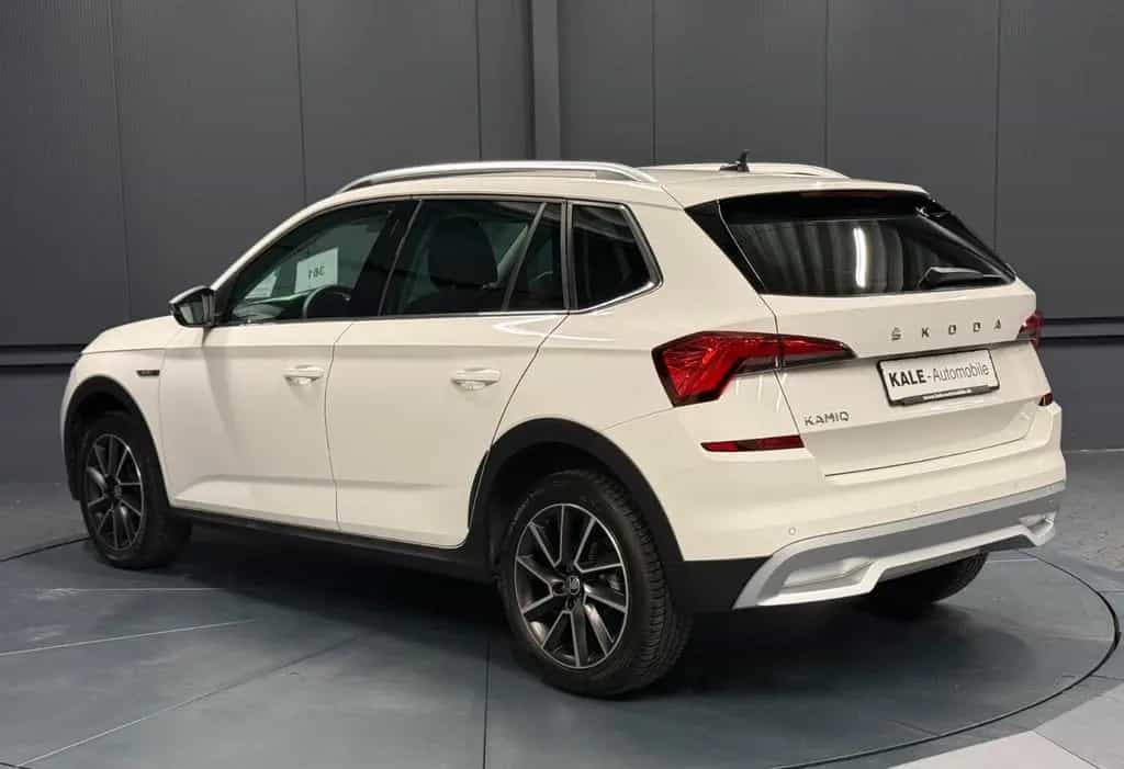 Skoda Kamiq ScoutLine *DigCockp.*NAVI*CarPlay*Voll/LED 12/2021-photo-3