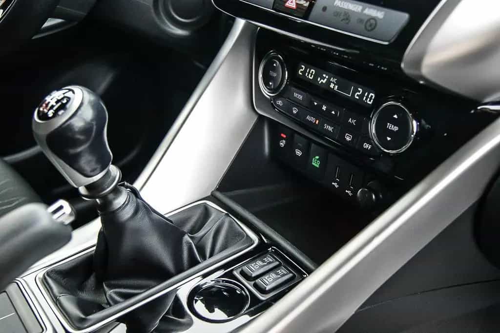 Mitsubishi Eclipse Cross Intro Edition2WD 1HAND LED HEAD-UP 11/2018-photo-17